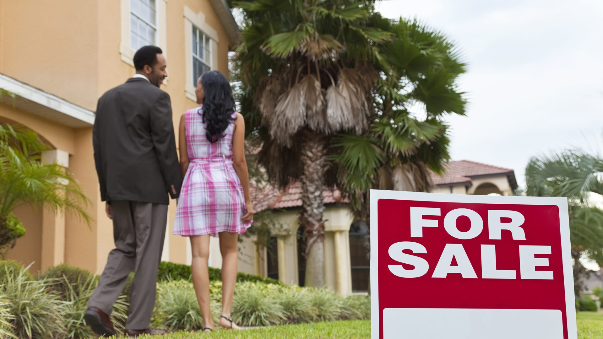 Real Estate Agents Wish You Knew These 4 Things Before Buying a House